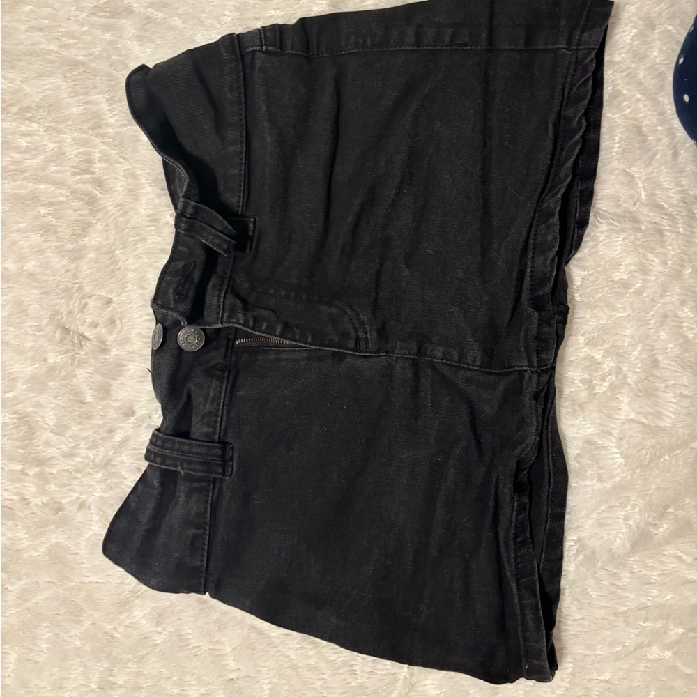 black skirt